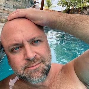 Meet your Posher, Todd